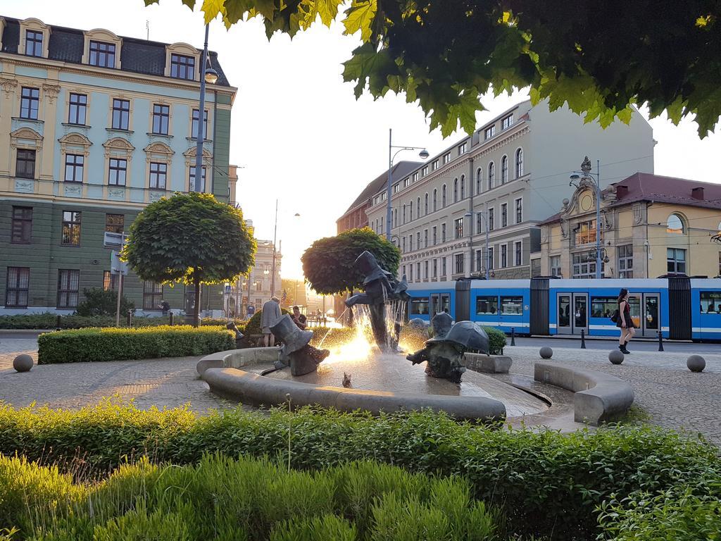 Pokoje Goscinne Przy Ogrodzie Staromiejskim Breslavia Exterior foto